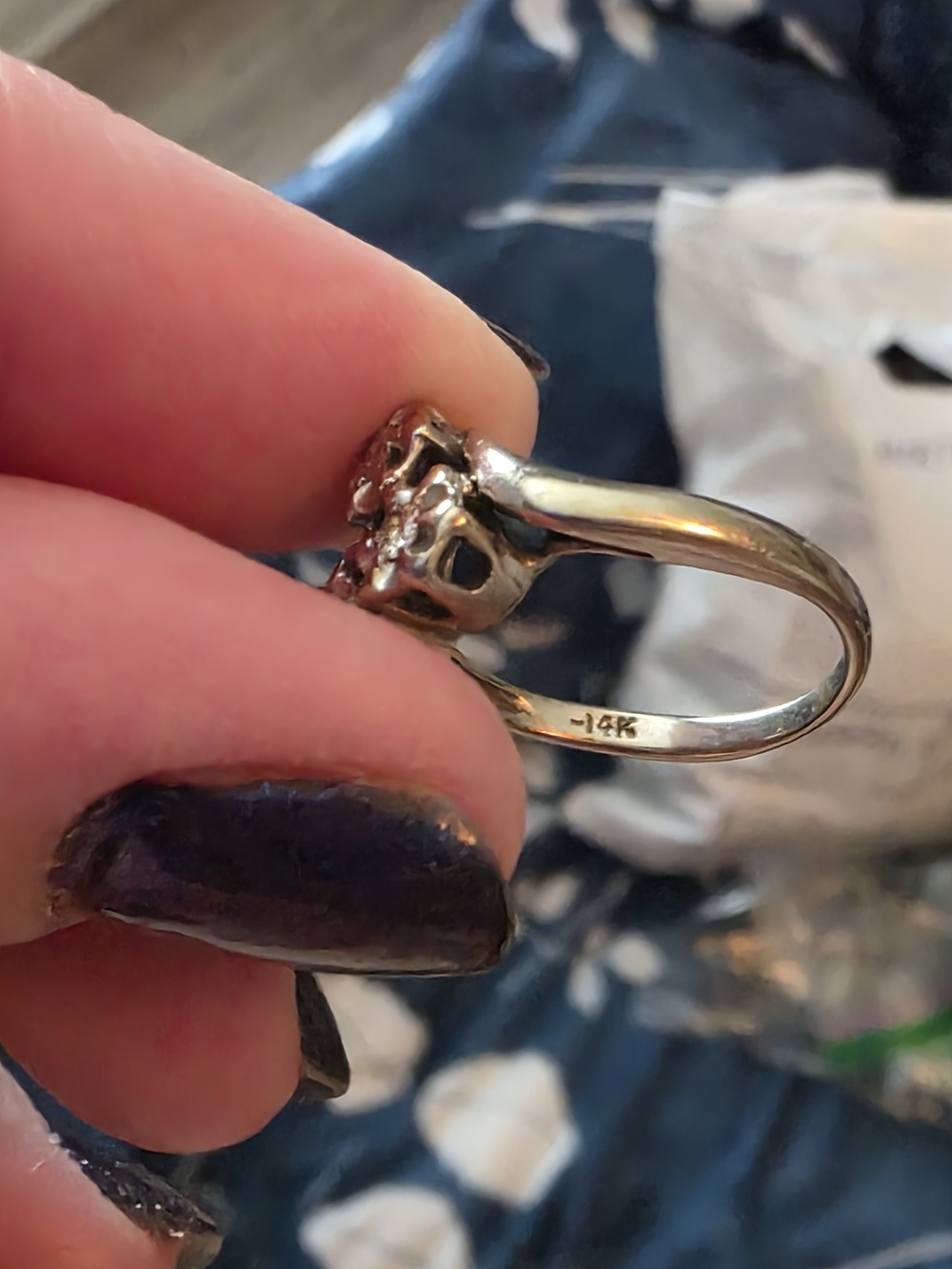 VINTAGE 1940'S DIAMOND COCKTAIL RING - Picture 3 of 3